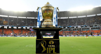 आईपीएल क्रिकेट: आजहैदराबाद  र मुम्बई  खेल्दै